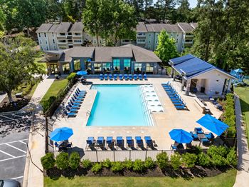 Resort style swimming pool